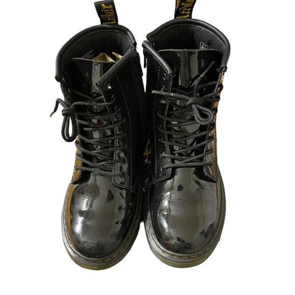 Dr. Martens junior 1460 patent leather lace up boot Big kids size 3 - Picture 2 of 6